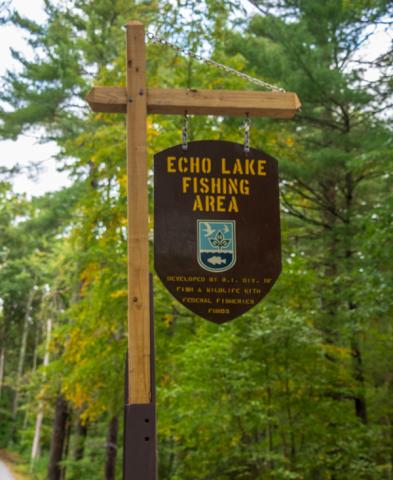 Echo Lake Fishing Area sign